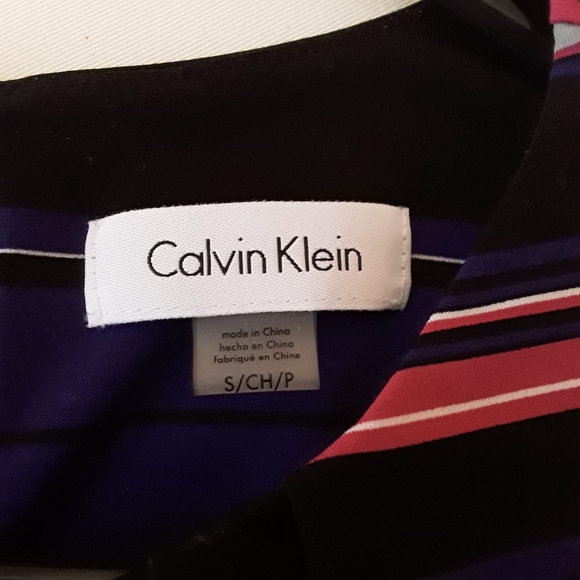 Calvin Klein sleeveless top - Picture 3 of 4